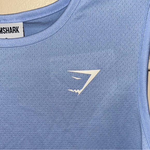 Gymshark cropped blue athletic top - Picture 2 of 5